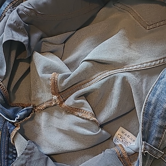 Land's End Mid Rise Demi Boot Cut Light Wash Denim Blue Jeans Size 10 - Picture 8 of 16